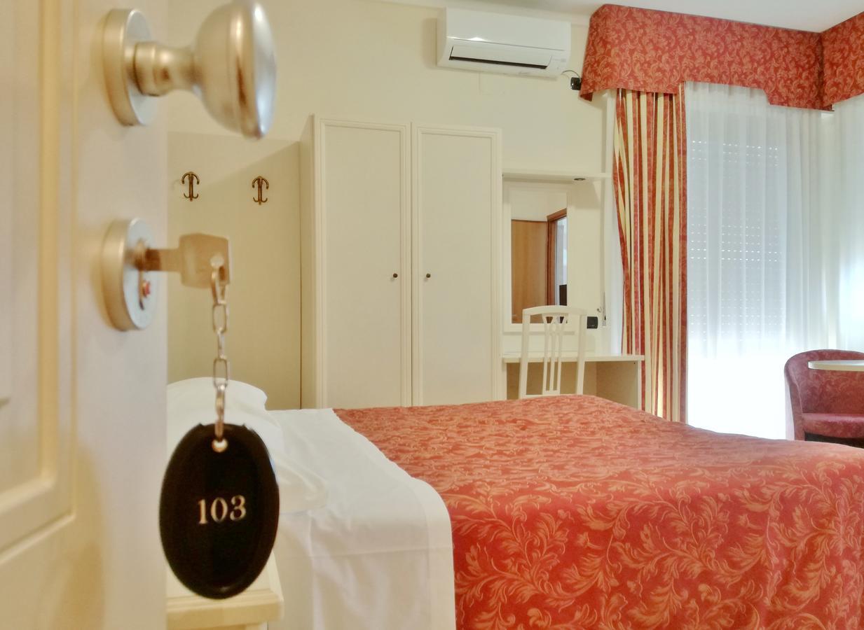 Gold Hotel 3*